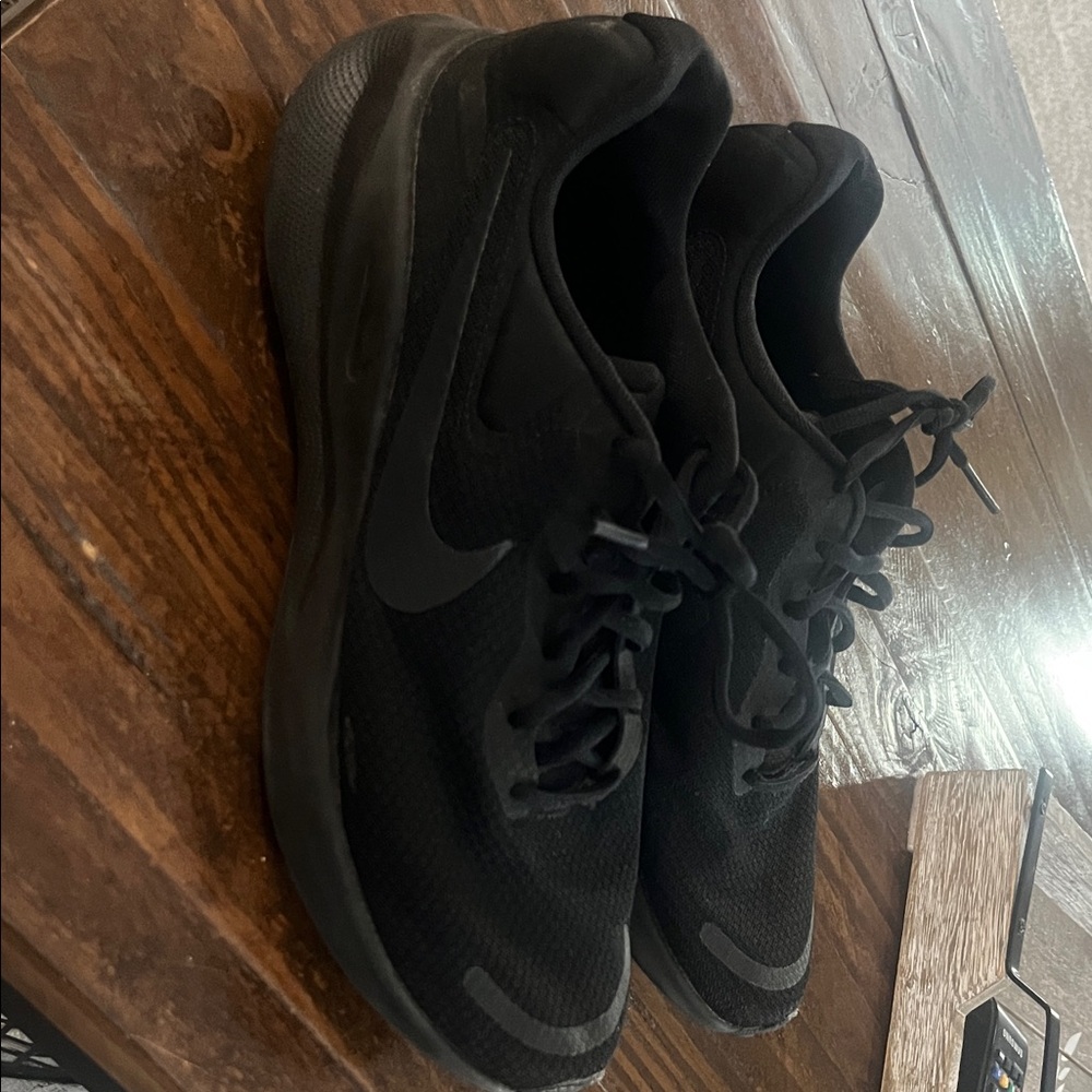 Nike Men's Black Athletic Sneakers Like New